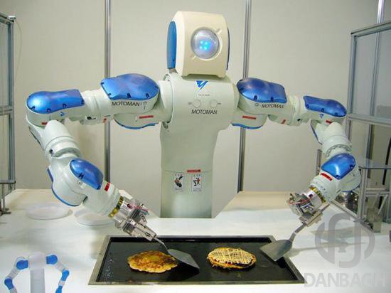 正在做饭的机器人。